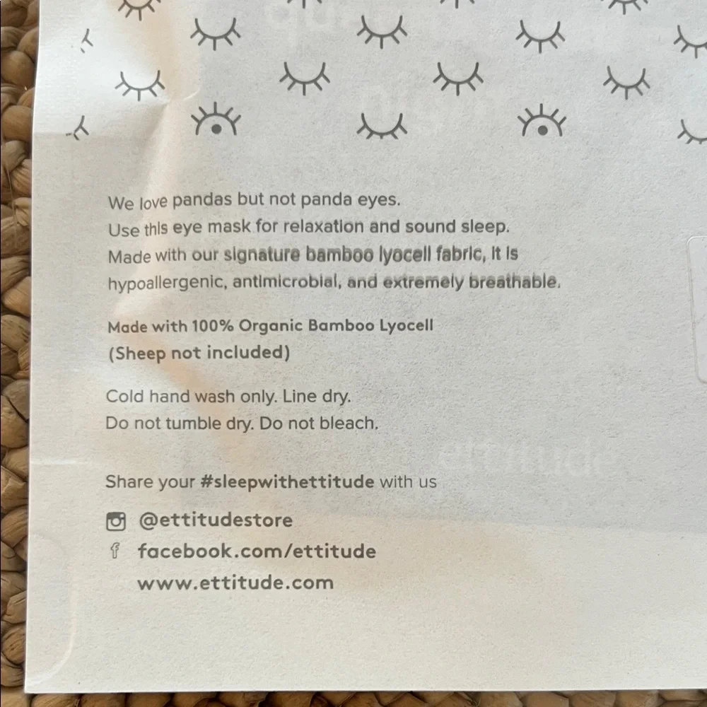 Ettitude Bamboo Lyocell Eye Mask in White - Picture 3 of 5